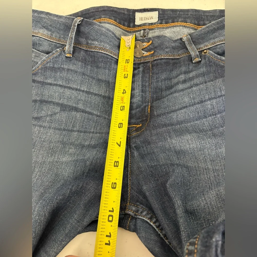 HUDSON Collin Flap Pocket Skinny Jean Size 32 Distressed EUC 612‎